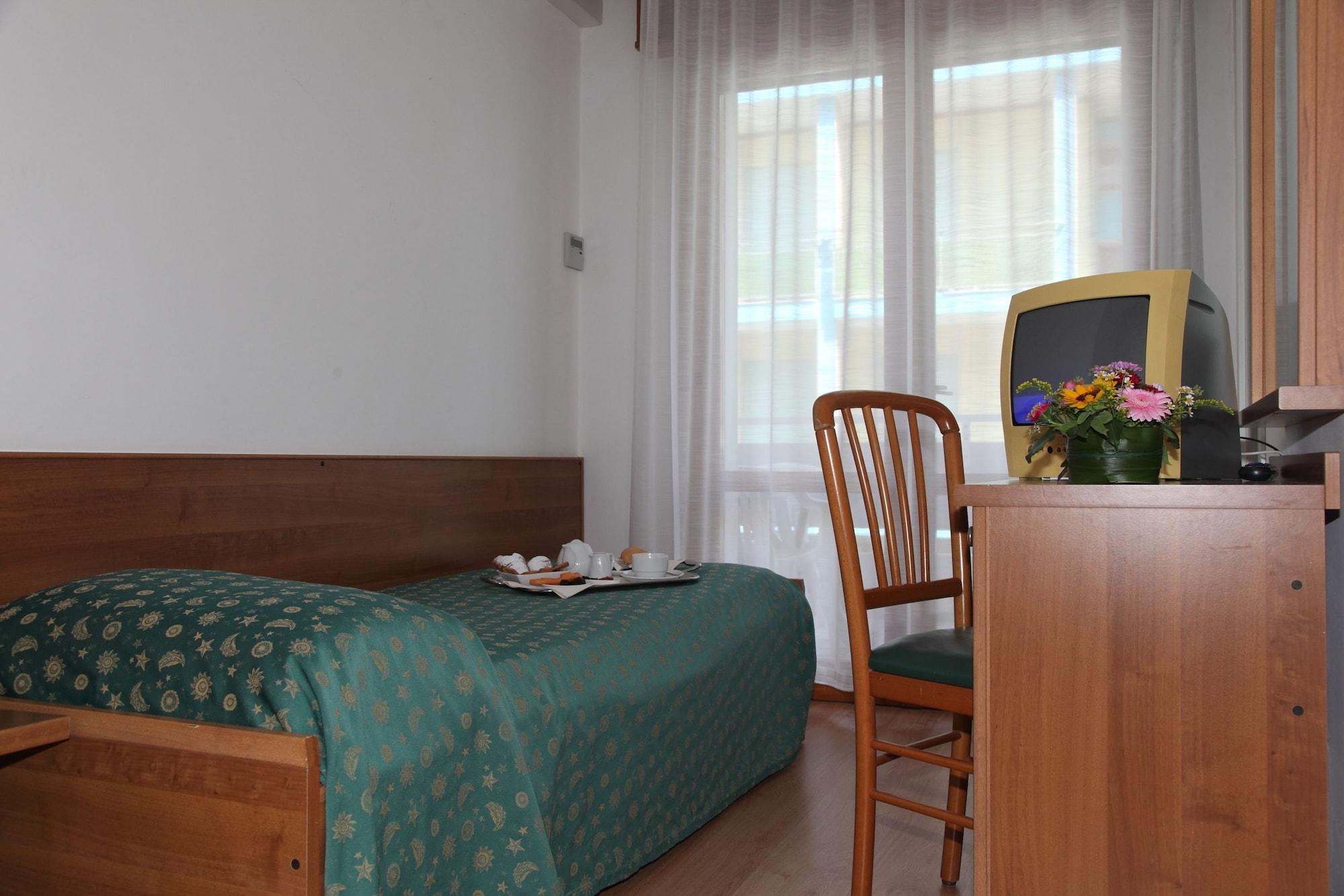Hotel Bettina Lido di Jesolo Esterno foto