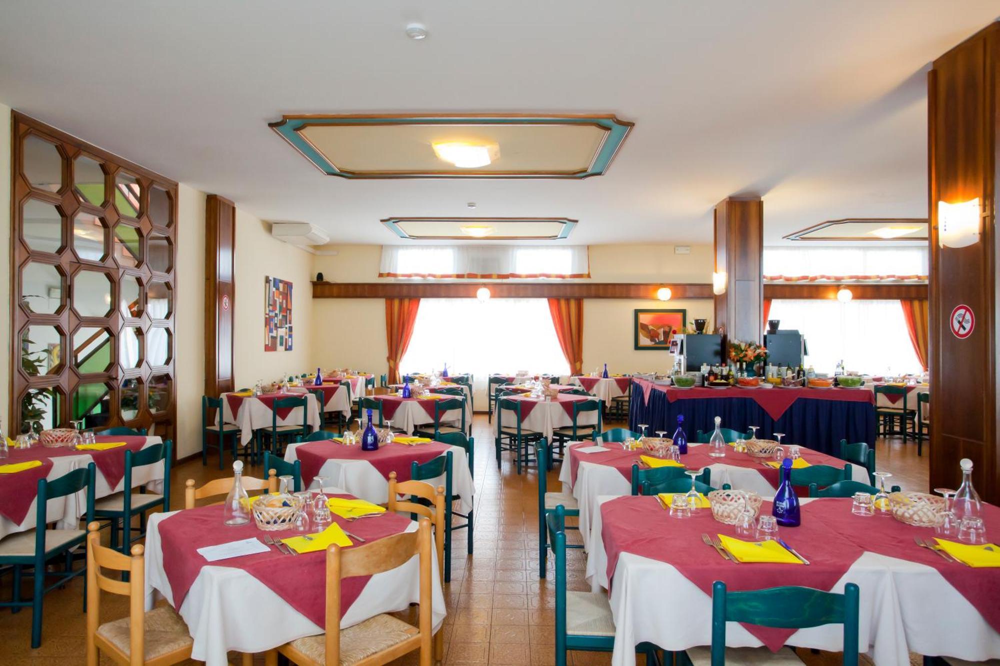 Hotel Bettina Lido di Jesolo Esterno foto