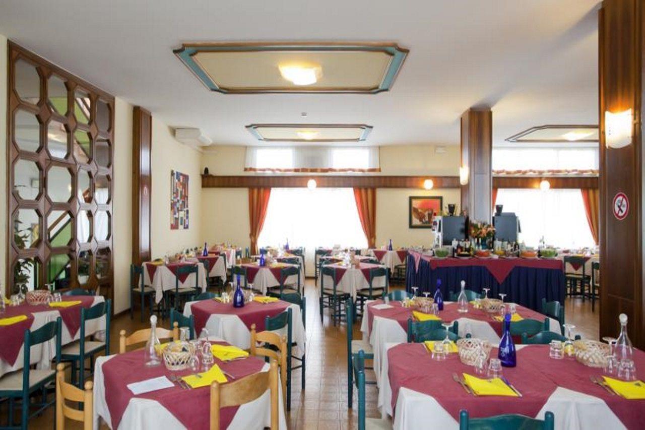 Hotel Bettina Lido di Jesolo Esterno foto