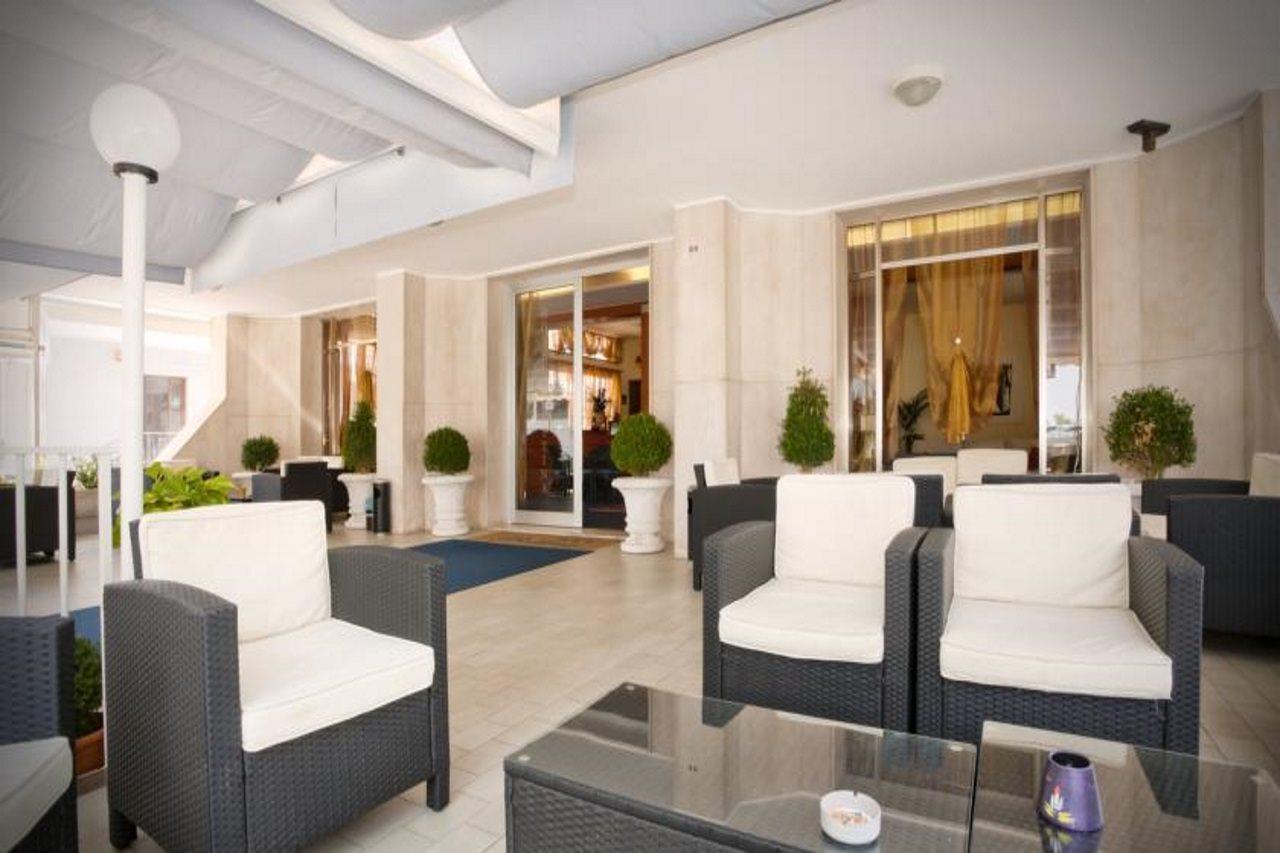 Hotel Bettina Lido di Jesolo Esterno foto