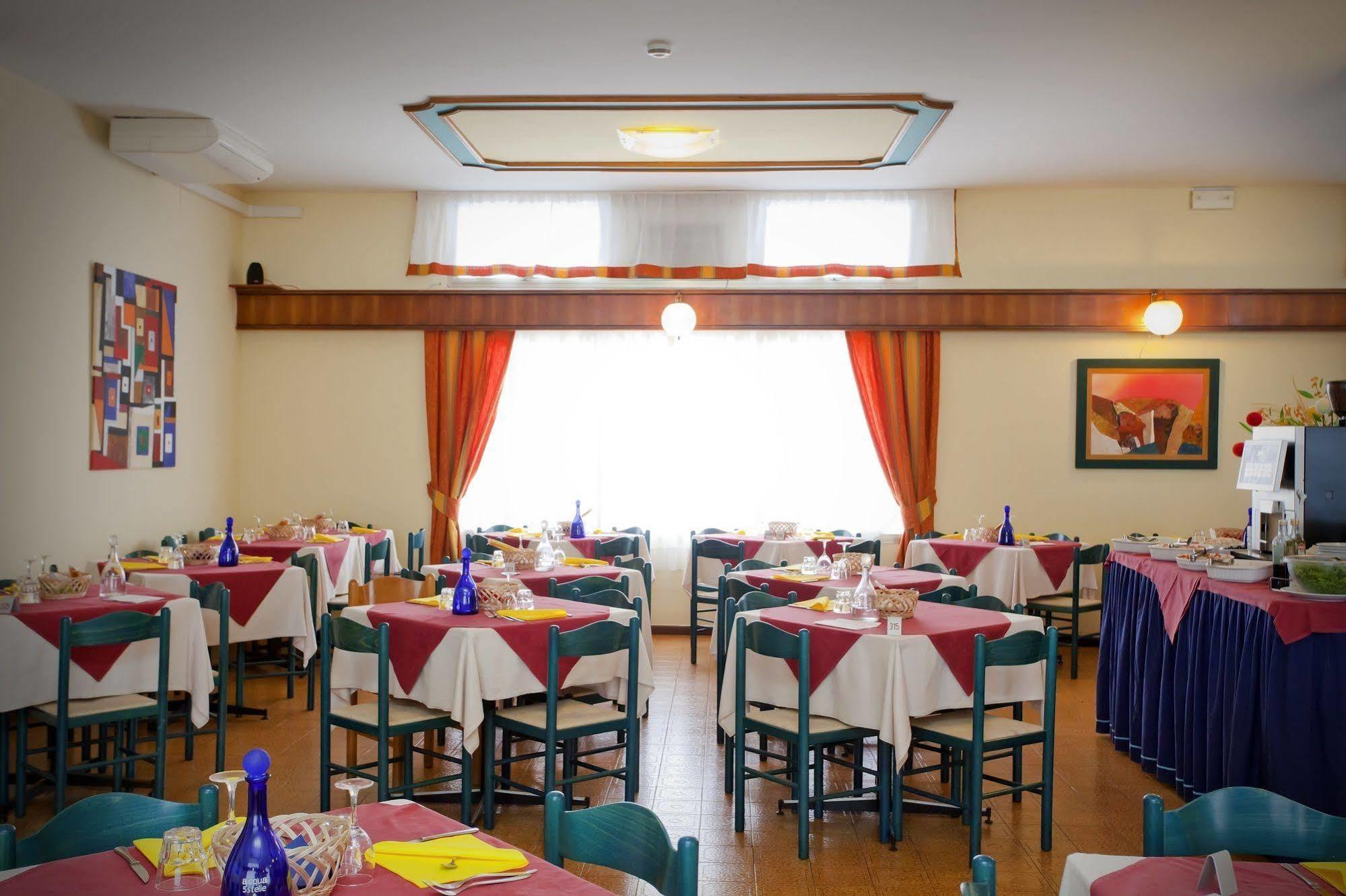 Hotel Bettina Lido di Jesolo Esterno foto