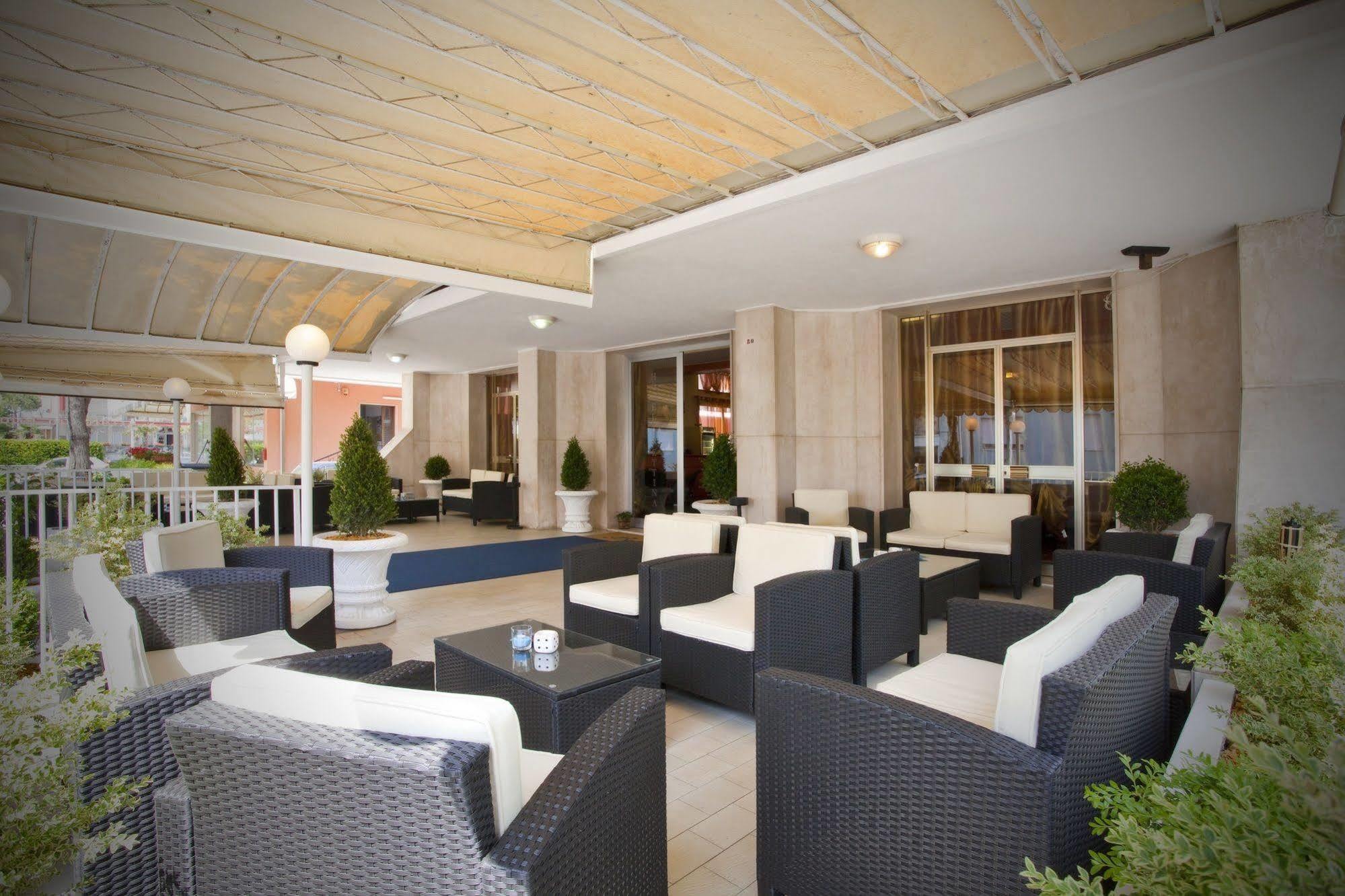 Hotel Bettina Lido di Jesolo Esterno foto