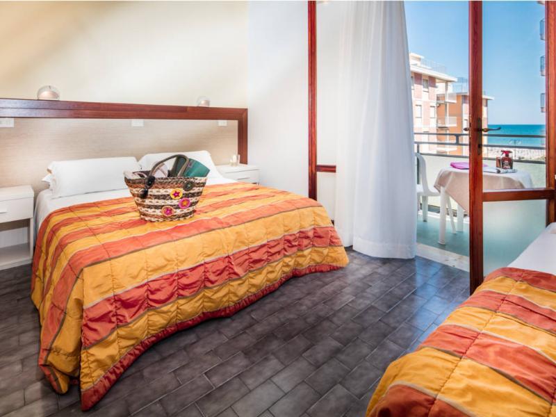 Hotel Bettina Lido di Jesolo Esterno foto